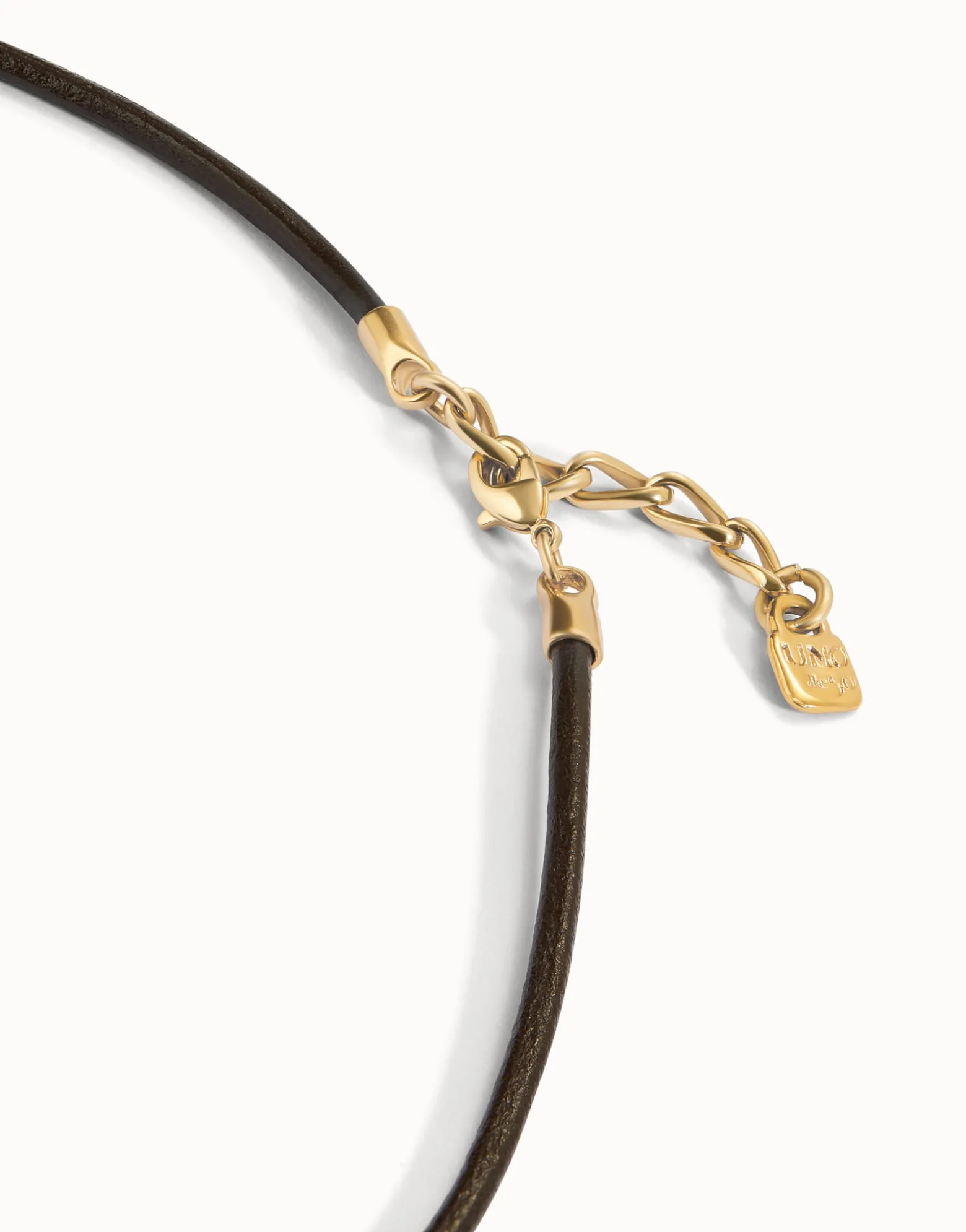 Short leather charm necklace