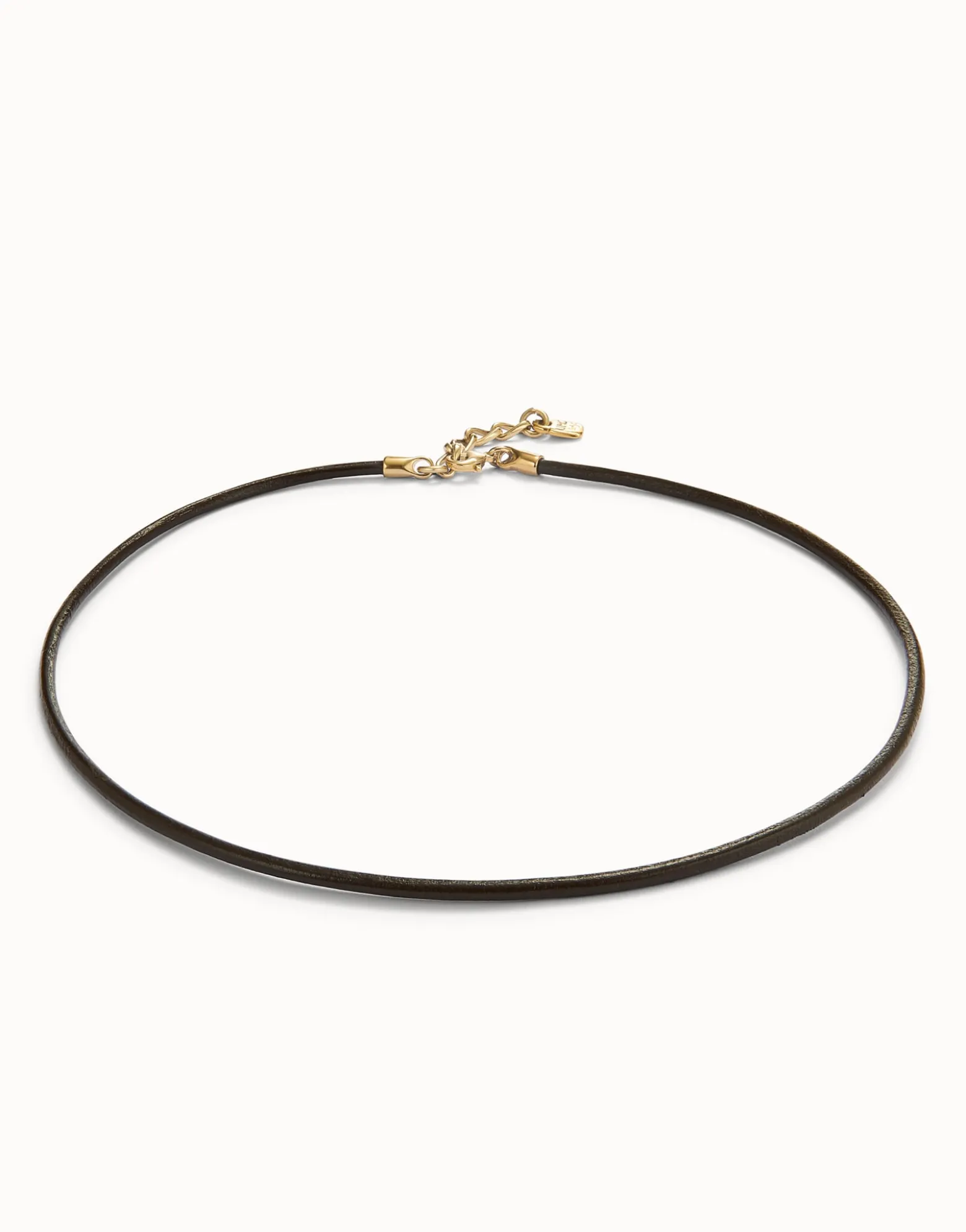 Short leather charm necklace
