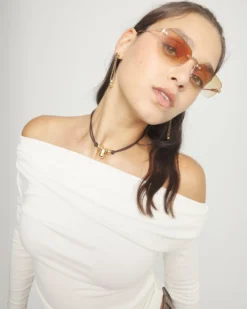 Short leather necklace with three spheres