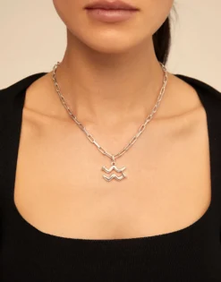 Short link chain charm necklace