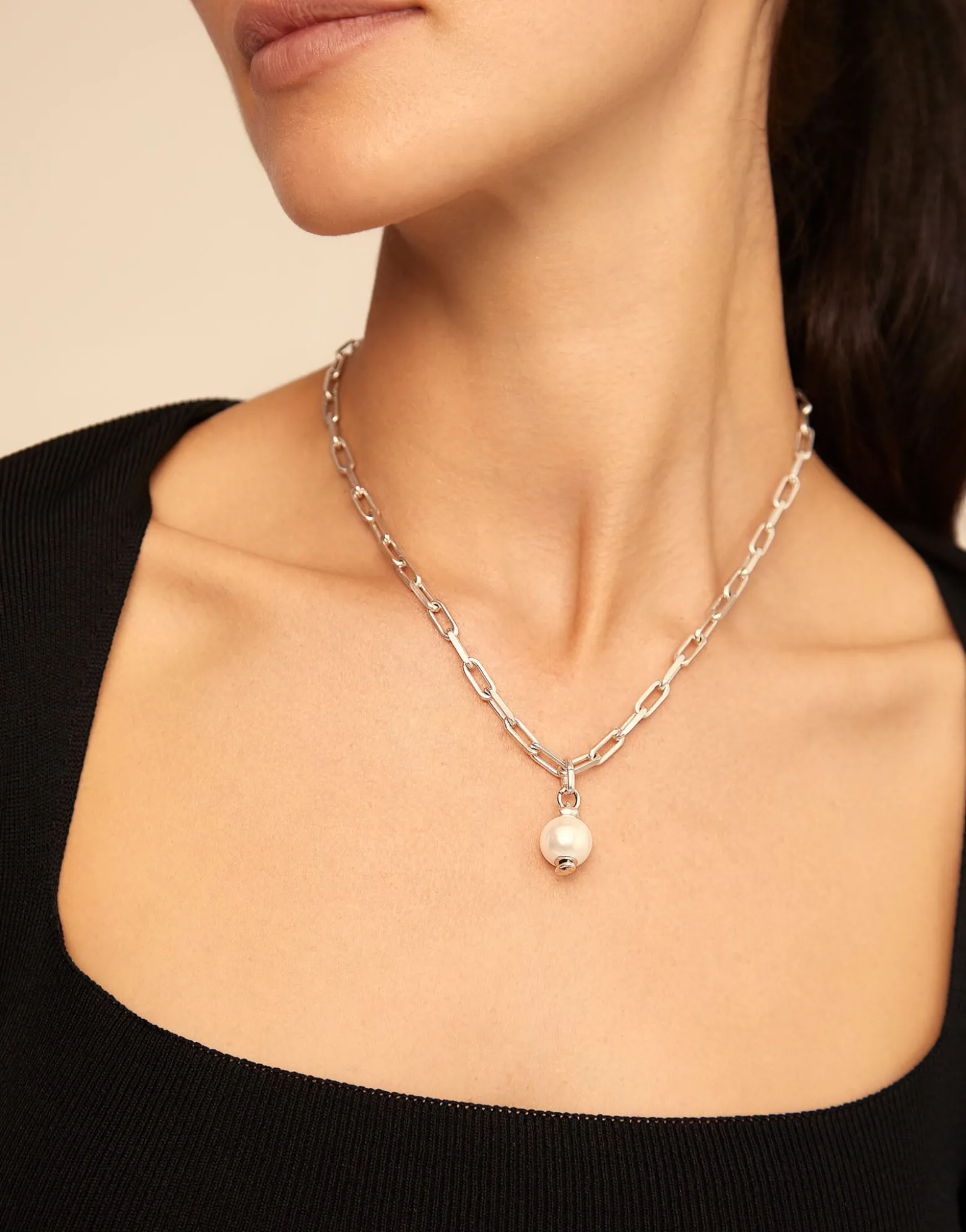 Short link chain charm necklace