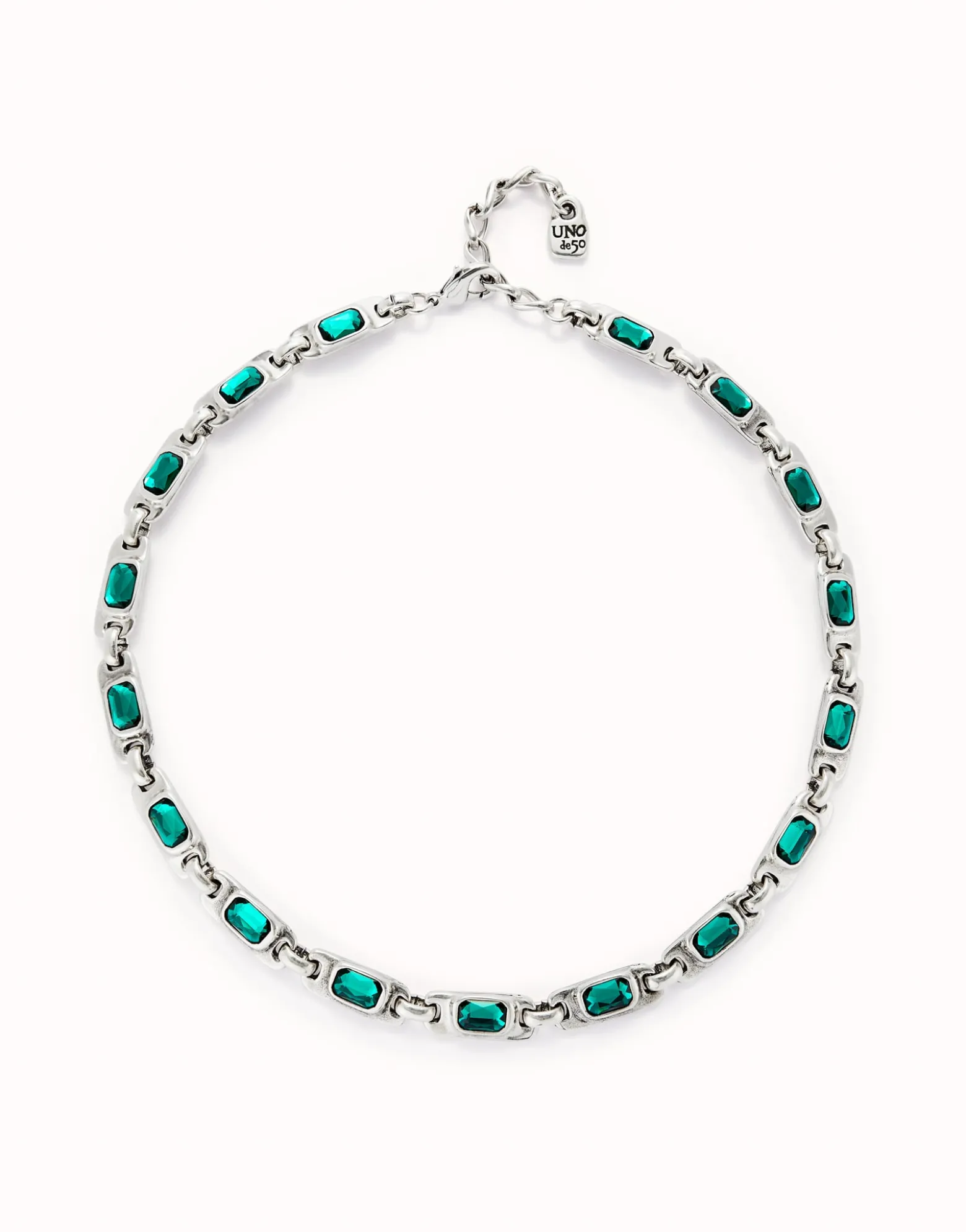 Short necklace with green crystals