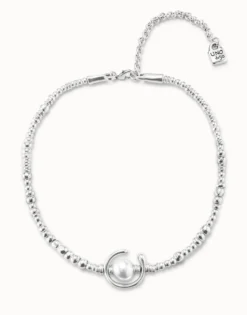 Short necklace with pearl