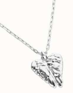 Short necklace with wing detail