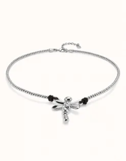 Short pendant necklace with dragonfly