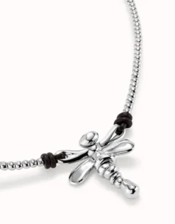 Short pendant necklace with dragonfly