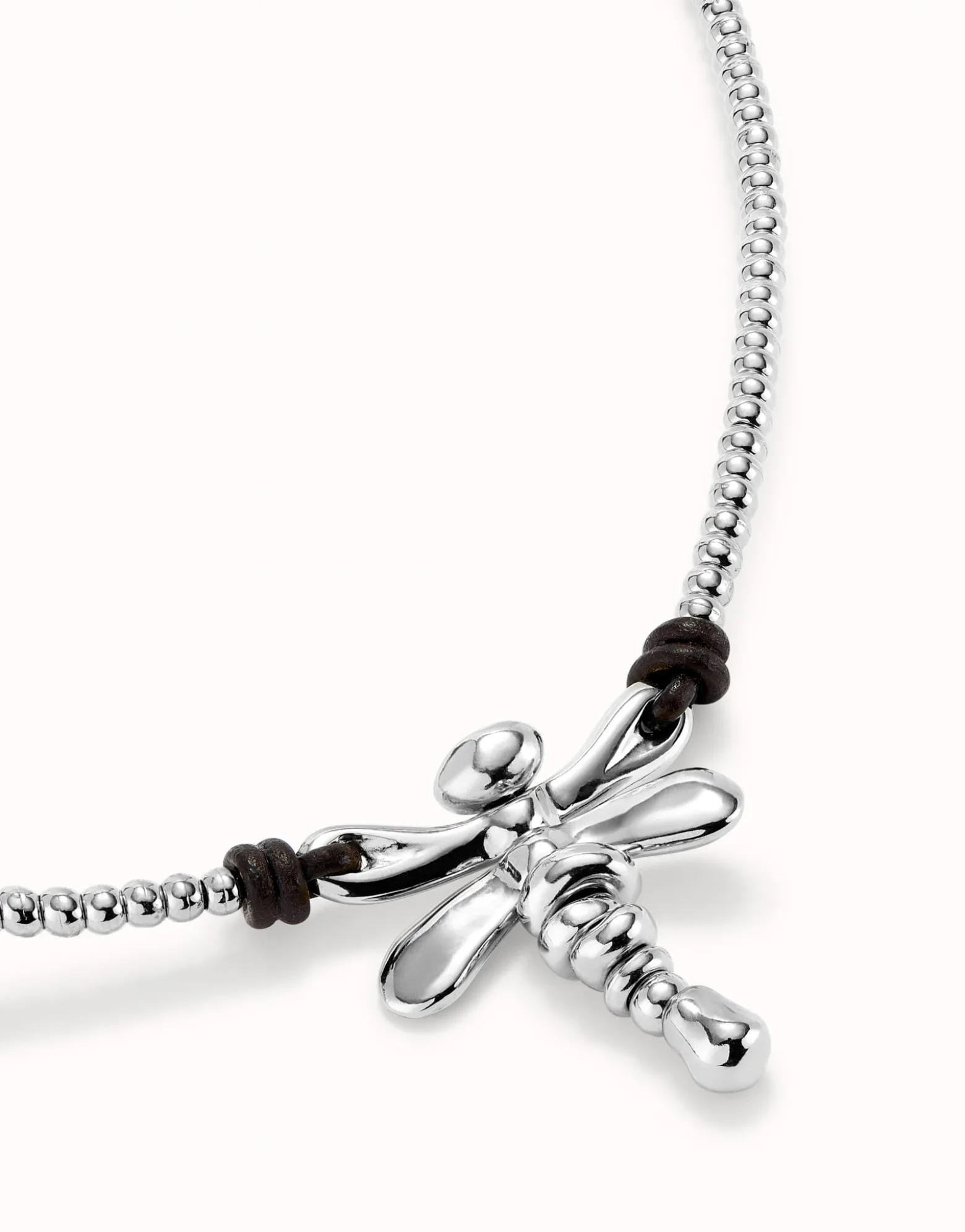 Short pendant necklace with dragonfly