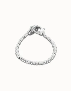 Small beads bracelet with interlocking carabiner
