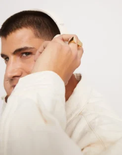 Square shape open ring