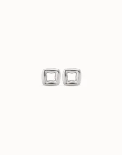 Square stud earrings