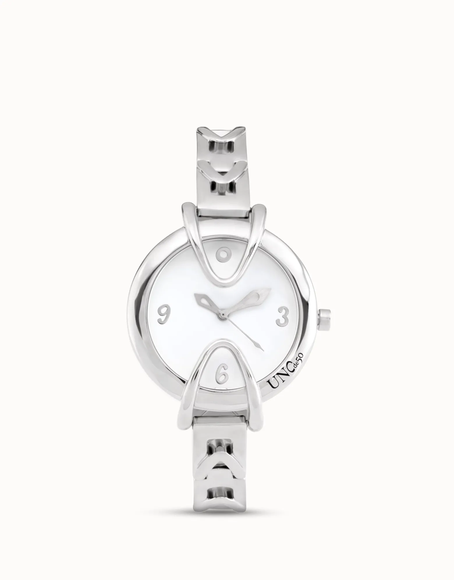 Sterling silver-plated watch with metal strap and round white dial