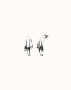 Stud earrings with elongated organic shapes