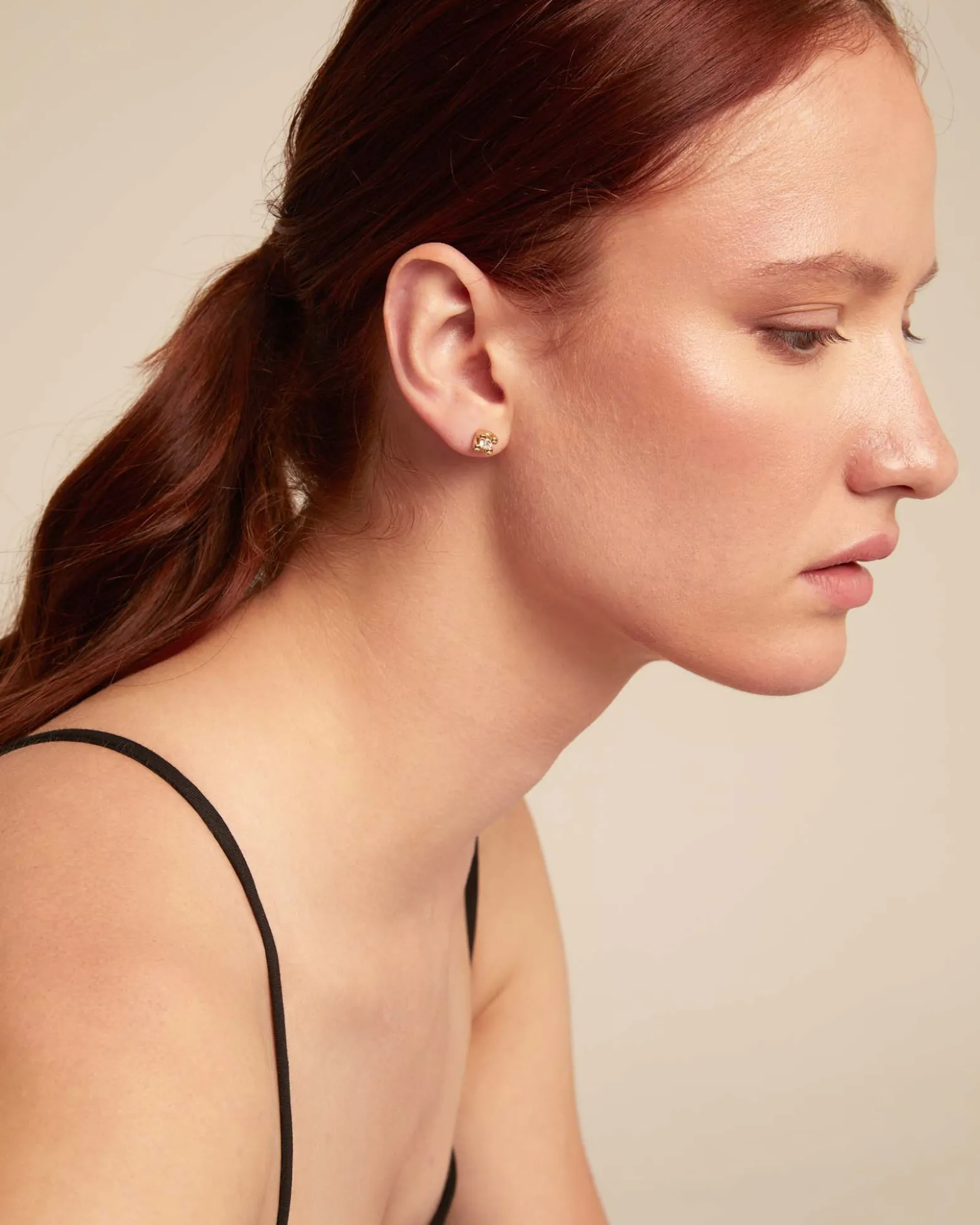 Stud earrings with white cubic zirconia