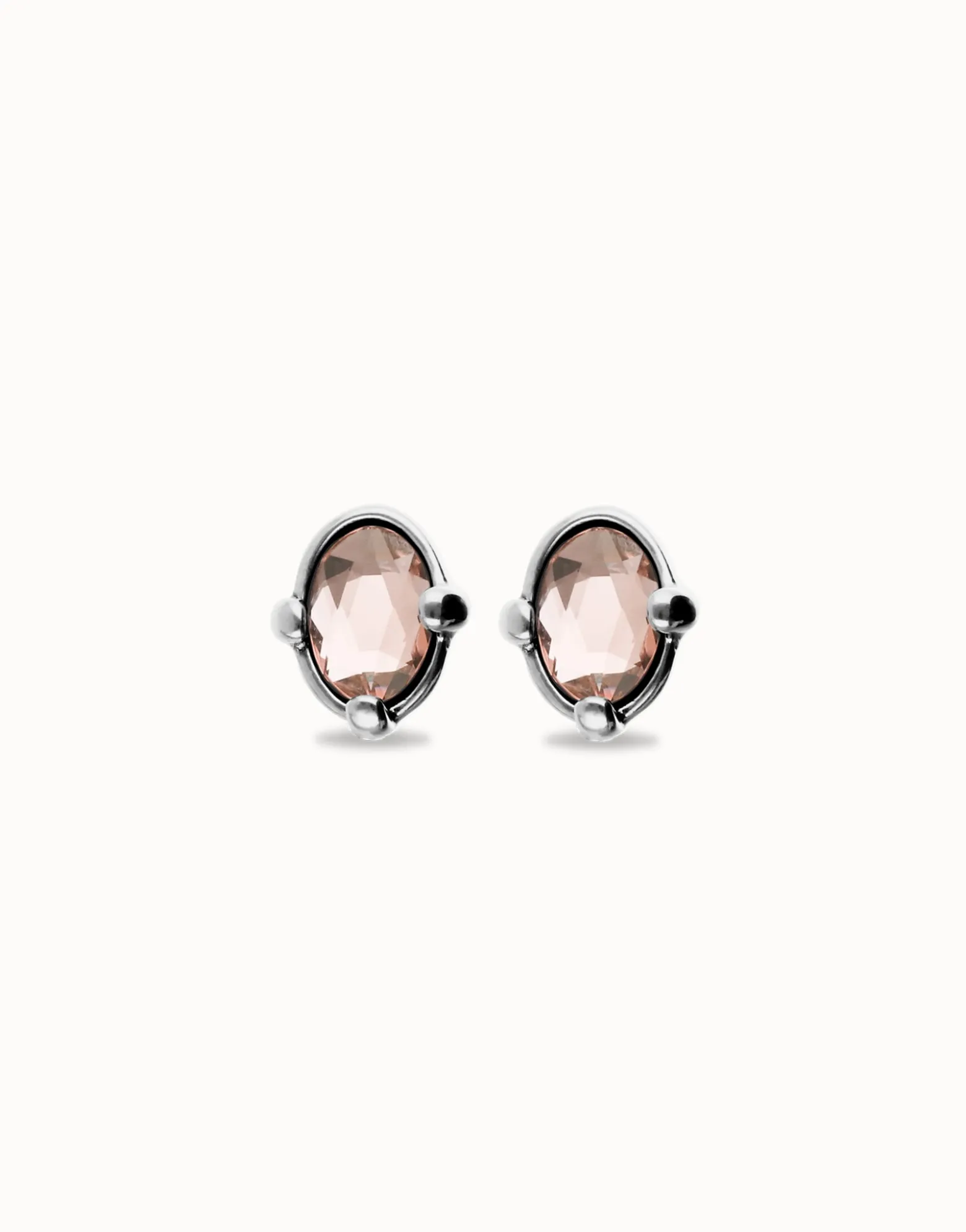 Studs with pink oval faceted crystal