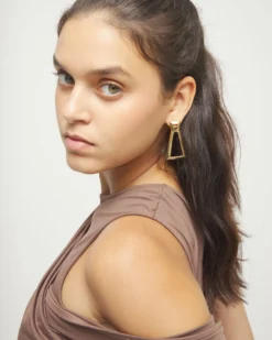 Triangular earrings