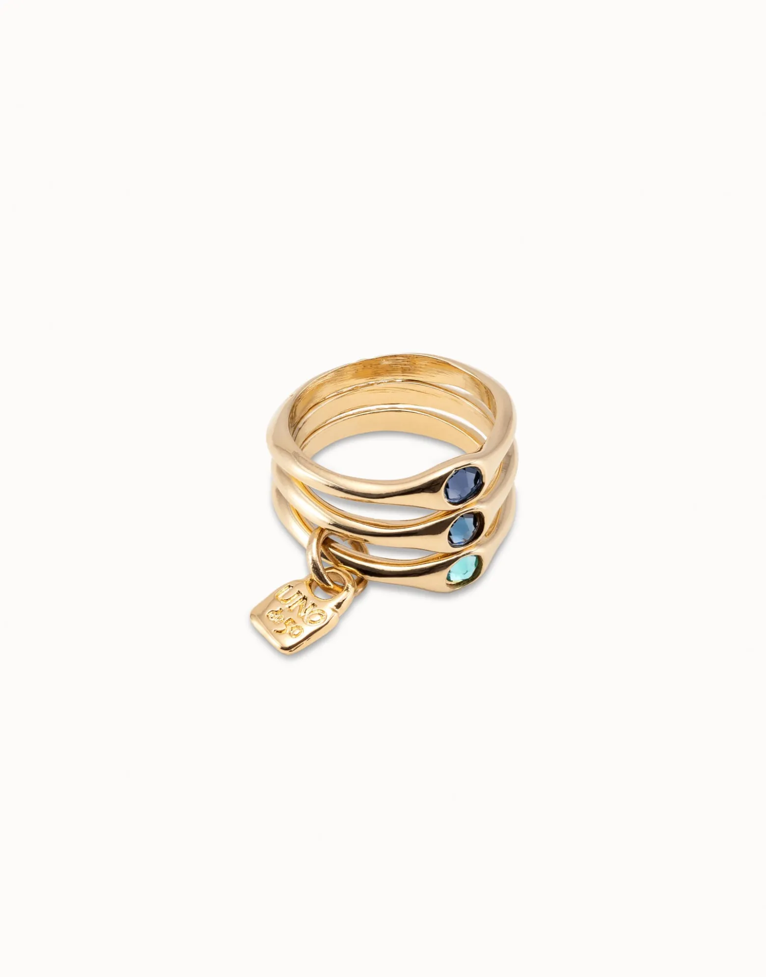 Triple ring with blue crystals