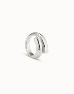 Tubular shaped ring