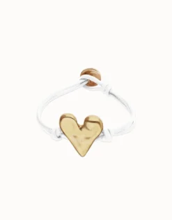 White leather bracelet with heart detail